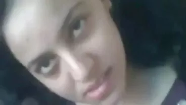 Wanita solo yang xxx video lucah tampan Rachael C. menunjukkan tembikai besarnya