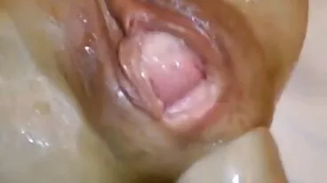Dewi bertubuh besar Mandy Muse sedang menikmati penembusan video korea lucah dubur