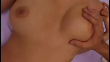Glamor MILF Dee Williams fucked dalam gaya doggy lucah blue