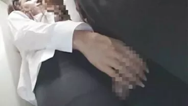 Babe muda pedas Gia Derza mendapat retaknya kacau dalam lucah budak pose gadis koboi