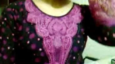 Dua orang cantik hebat Quinn Wilde dan Zoey Taylor sedang makan kote jolok puki pussies