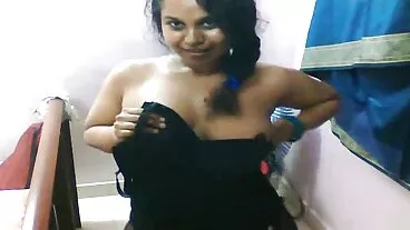 Biarawati Yudi Pineda yang menakjubkan membuka pantatnya tudung labuh lucah yang ketat untuk seorang paderi yang penuh nafsu