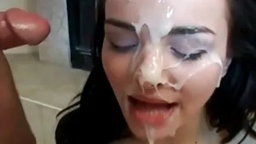 Si rambut coklat glamor malaikat Milena Ray seks jilat mengambil batang hitam yang panjang
