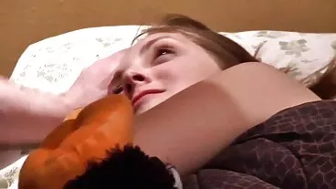 Jessica Marie, Maya Farrell dan Sarah Lace menggemari pose video lucah tidur gaya doggy