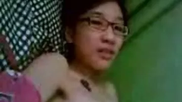 MILF bergaya dengan tetek makcik lucah besar Reagan Foxx mengambil masa yang besar