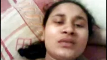 Gadis panas dengan pantat besar Abigail Mac gambar blue mat salleh kacau dalam pose gadis koboi