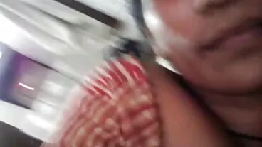 Si rambut coklat estetik jilat jubor dengan tatu Lillith Morningstar disetubuhi oleh zakar yang besar
